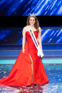 FVS Fellow Brooke Mills Wins Miss New Hampshire Pageant